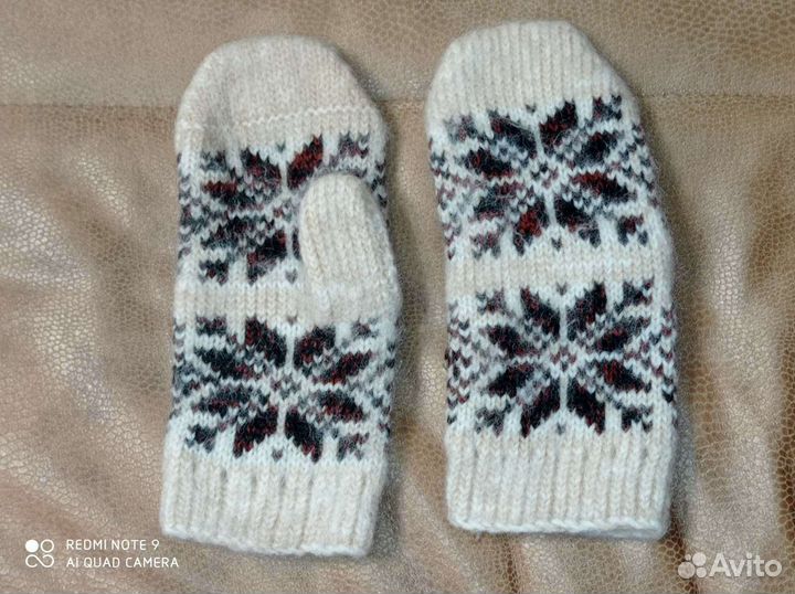 Варежки непромокаемые и перчатки