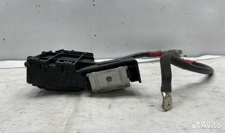 Клемма аккумулятора плюс Audi A8 D3