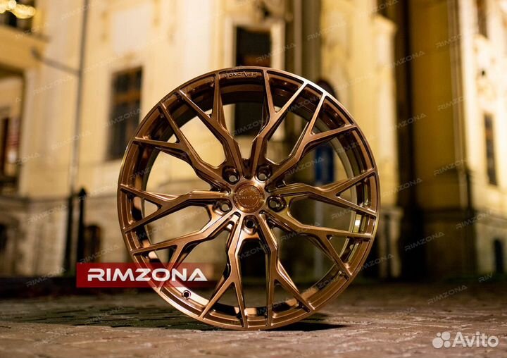 Кованые диски R21 на Porsche Taycan