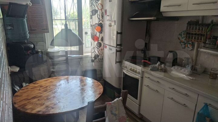 4-к. квартира, 57 м², 1/5 эт.