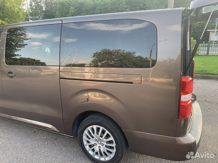 Peugeot Traveller, 2017
