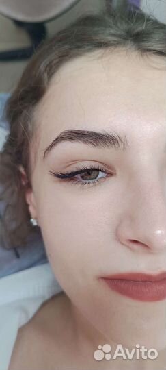 Наращивание ресниц. Укладка бровей