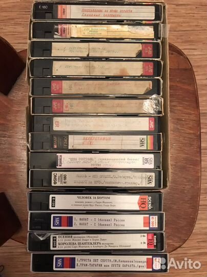 Видеокассеты, диски