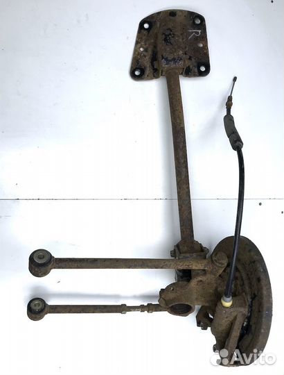 Додж Интерпид Ступица правая задняя