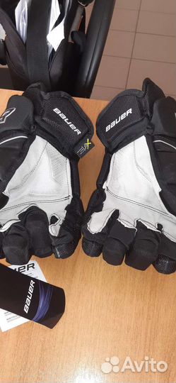 Перчатки хоккейные 14
