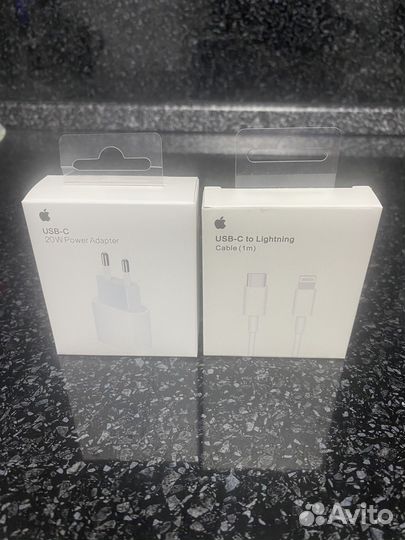 Зарядное устройство на iPhone 20w