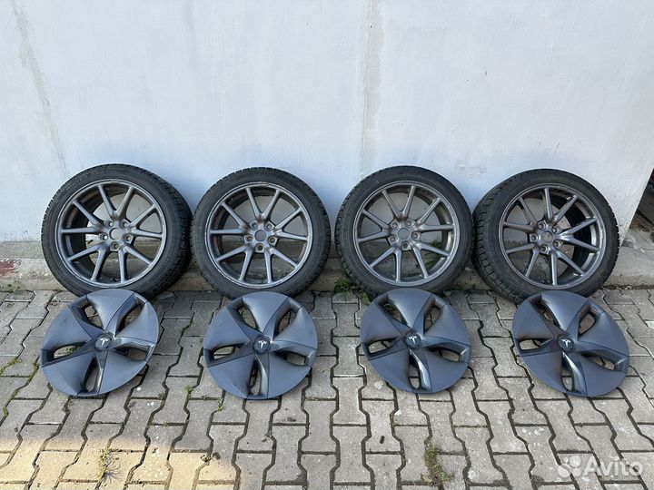 Колеса зимние Tesla Model 3 резина диски