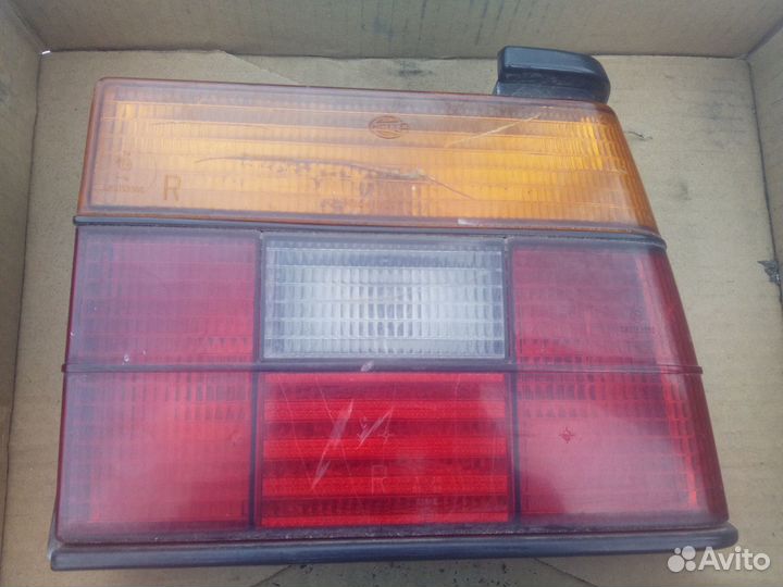 Фонарь задний Jetta 2 46664811