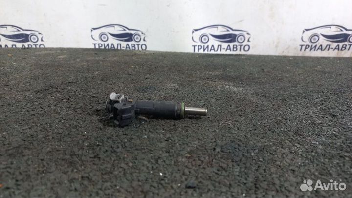 Форсунка топливная Zafira B