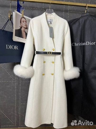 Шикарное пальто Dior