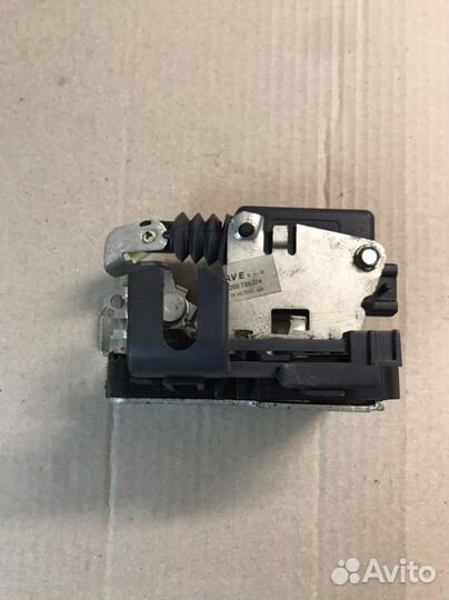 Замок передней правой двери Renault Duster