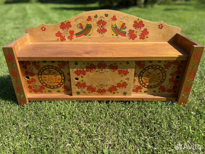 Полка настенная с узором, росписью