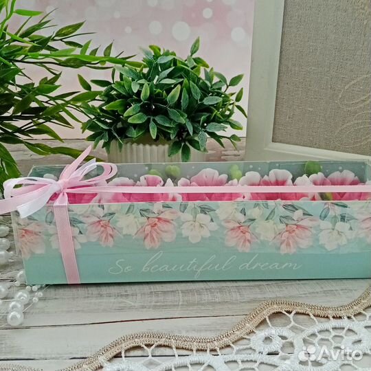 Цветы в коробке