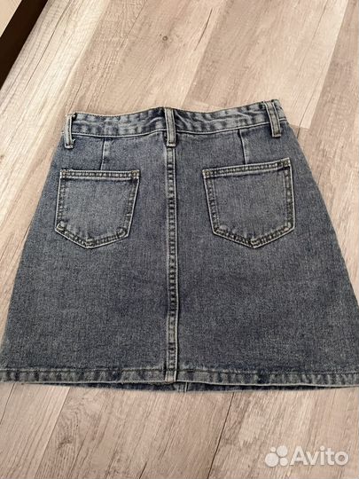 Джинсовая мини-юбка