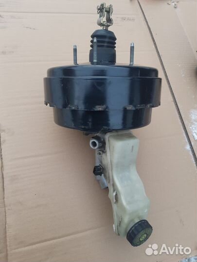 Запчасти на toyota avensis 2004