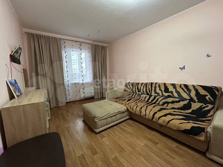 2-к. квартира, 67 м², 1/17 эт.