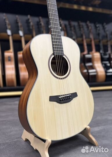 Акустическая гитара Crafter (новая)