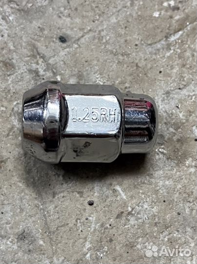 Колесные гайки