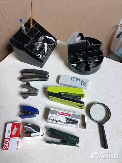 Степлеры и подставки для ручек