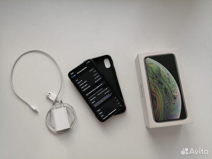 iPhone Xs 64gb
