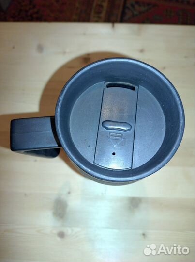 Термокружка с ручкой