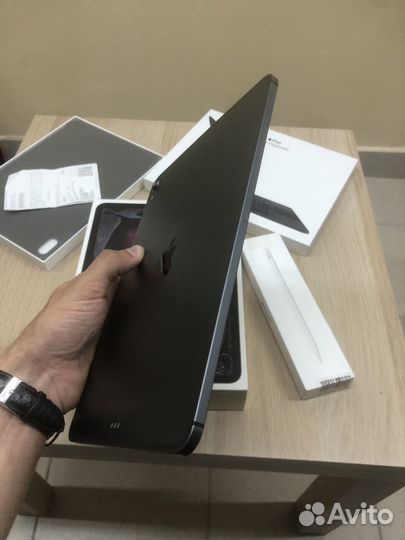 iPad Pro 11 2019 (1) 1Tb LTE RU/A Procreate Отличн