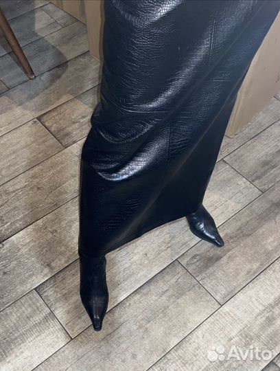 Новая юбка-макси черная под питон