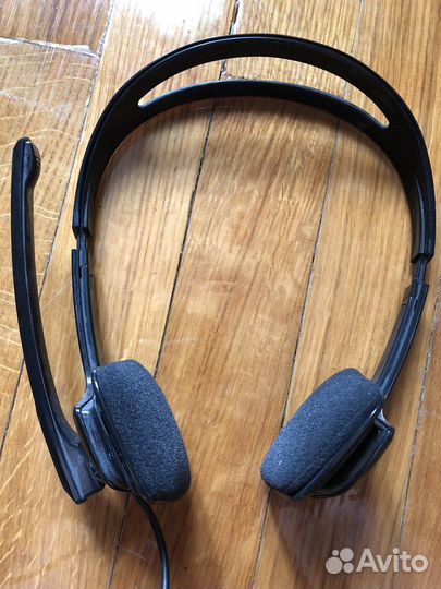 Наушники с микрофоном