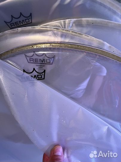 Пластик для бас барабана Remo imperor clear 22