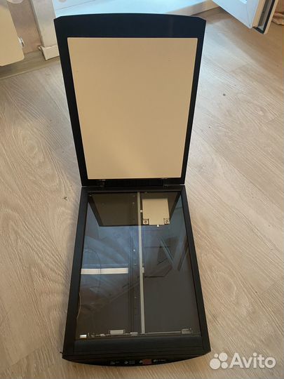 Сканер Canon lide 110