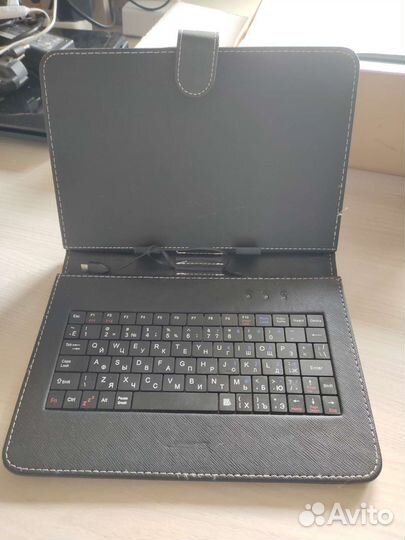 Чехол для планшета с клавиатурой