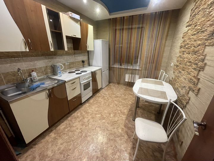 2-к. квартира, 60 м², 6/9 эт.