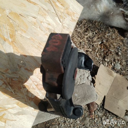 Подушка двигателя allion