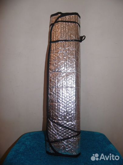 Шторка солнцезащитная (фольга) автомобильная