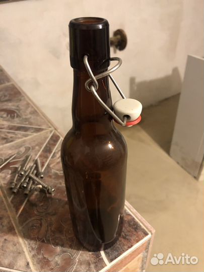 Бутылки с бугельной пробкой