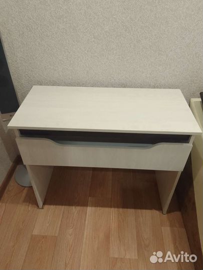 Компьютерный стол белый новый