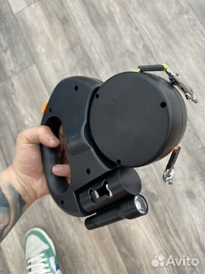 Поводок для двух собак с фонариком