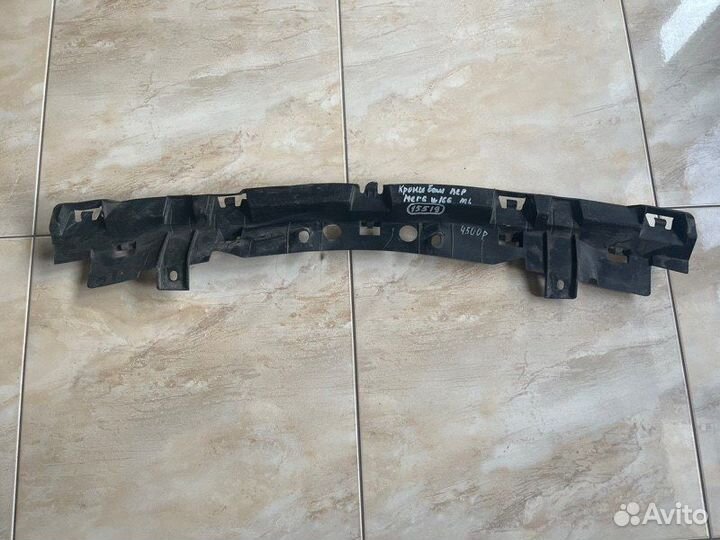 Кронштейн бампера передний Mercedes Ml Class W 166