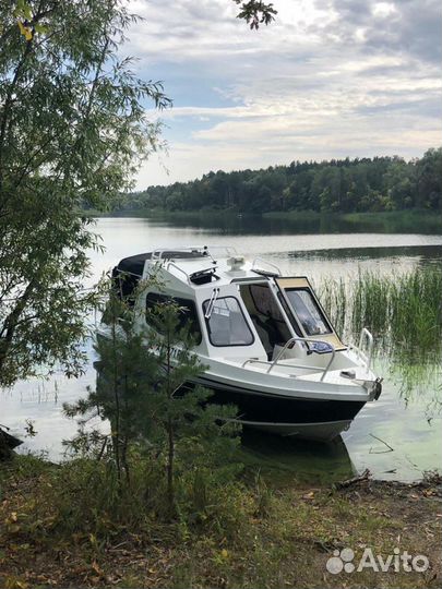Прогулки на катере, аренда