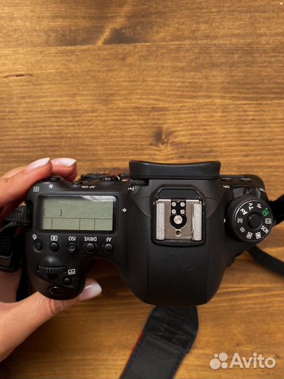 Зеркальный фотоаппарат EOS Canon 6d mark ii