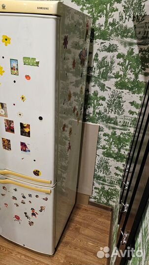 Продам холодильник 