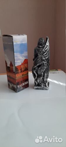 Статуэтка средневековый рыцарь