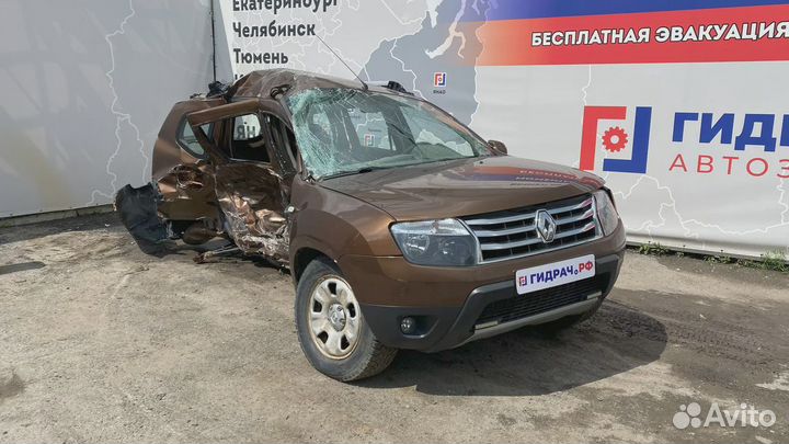 Ручка внутренняя потолочная Renault Duster 8200845