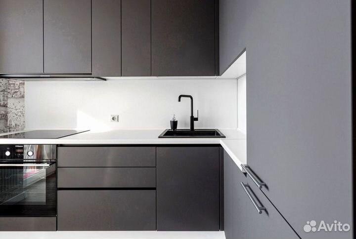 Кухня угловая на заказ.мдф фасады