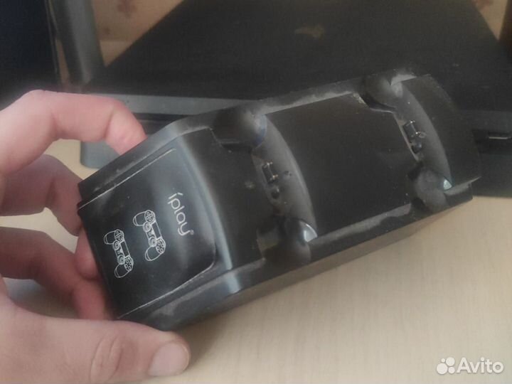 Sony playstation 4 PS4 slim 1tb