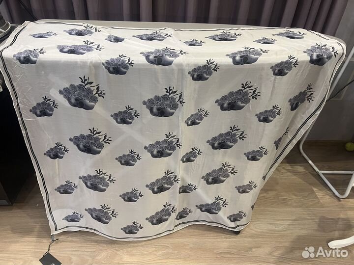 Платок alexander mcqueen