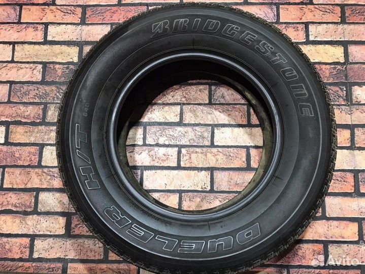 Bridgestone Dueler H/T 265/65 R17