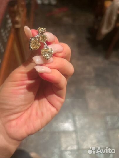 Красивые серьги с камнями из серебра