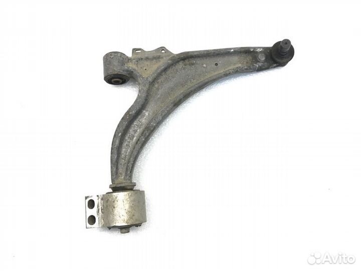 Рычаг подвески передний правый Chevrolet Orlando