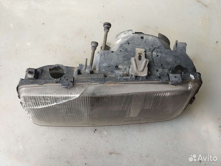 Фара передняя левая форд Сиерра мк1